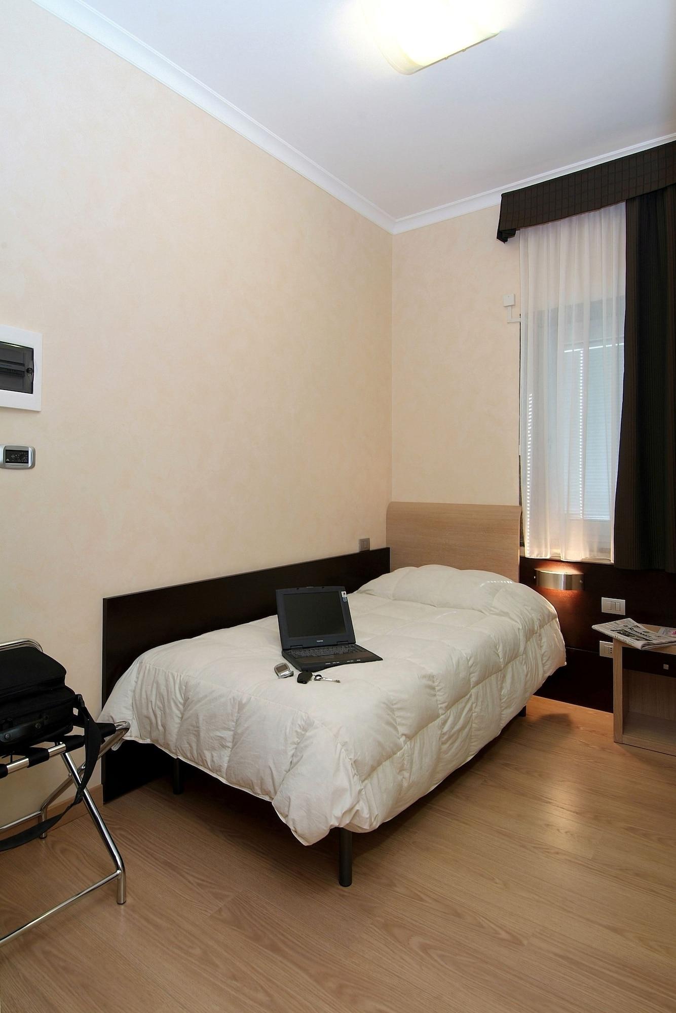 Eh Rome Airport Euro House Hotels Fiumicino Exteriör bild