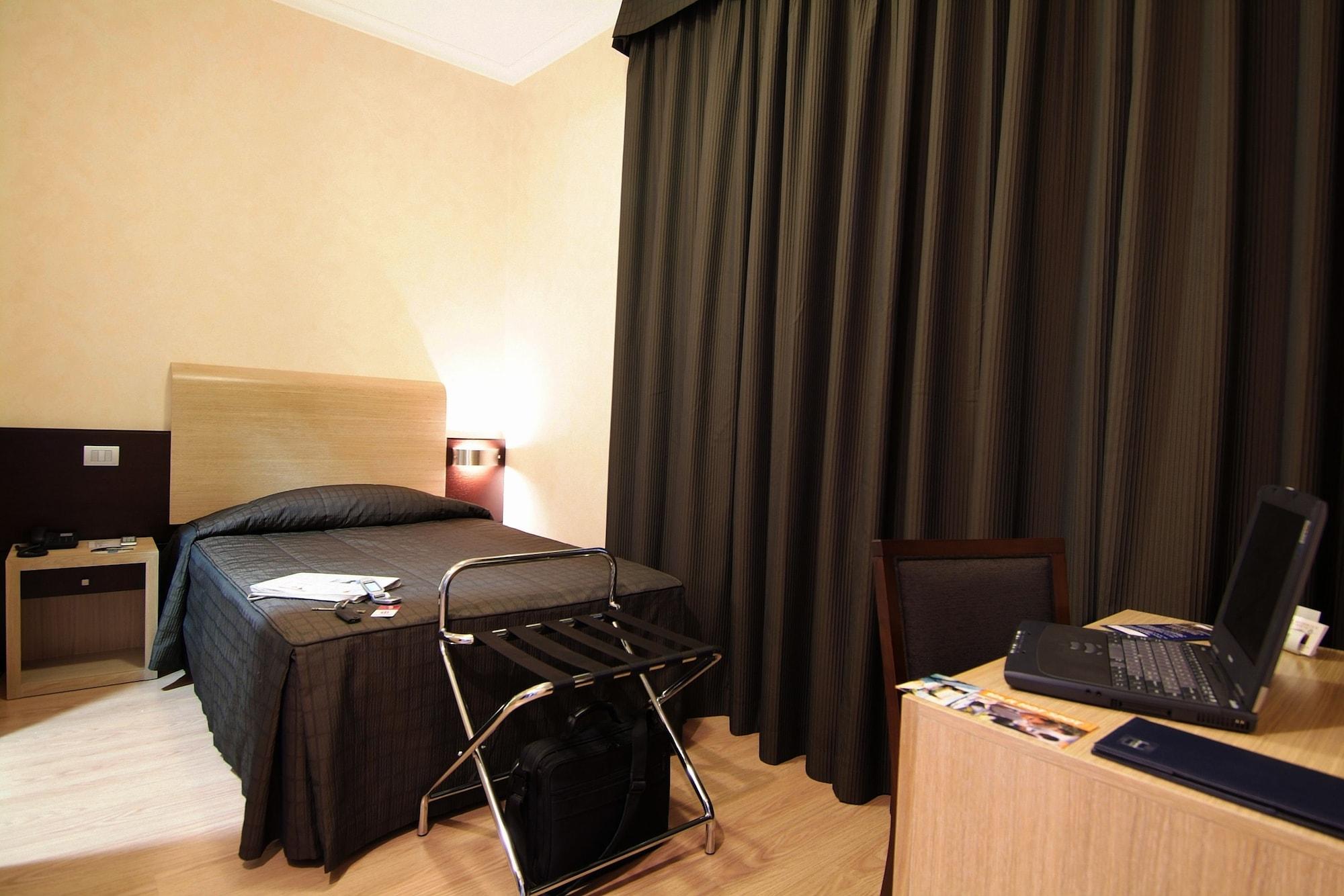 Eh Rome Airport Euro House Hotels Fiumicino Exteriör bild