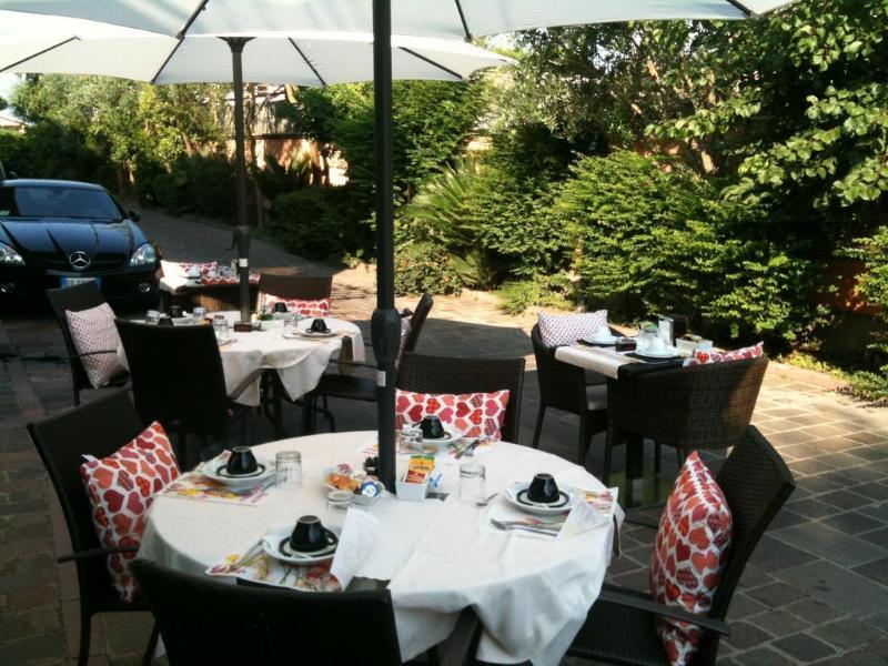 Eh Rome Airport Euro House Hotels Fiumicino Exteriör bild
