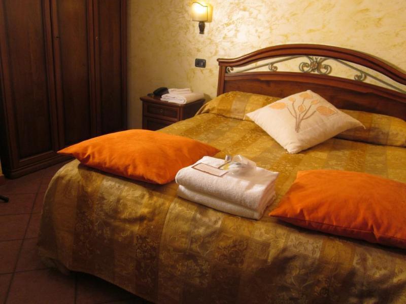 Eh Rome Airport Euro House Hotels Fiumicino Exteriör bild